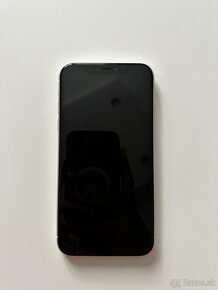 iPhone 11 64 GB - 2