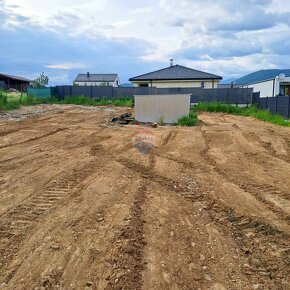 Pozemok na výstavbu rodinného domu v lokalite Brezno - 2