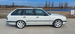 BMW E30 TOURING 330i - 2