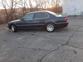 Predam bmw E38 740d 2000. - 2