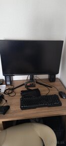 32" Samsung Odyssey G32A - 2