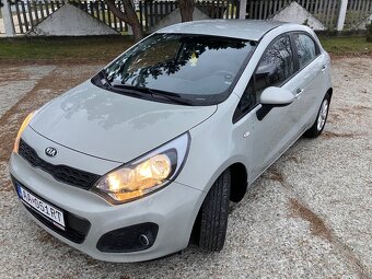 KIA Rio 1,4 16v cvt benzín - 2