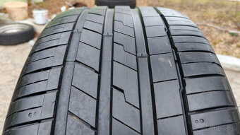 Letné pneu 285/40 R22 --- HANKOOK - 2