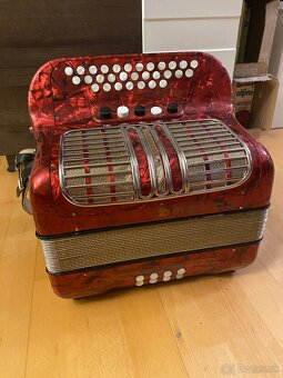 Heligonka Hohner Club lllM Deluxe 3hlas CF + remene+kufor - 2