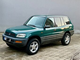 TOYOTA RAV 4 2,0i 4x4 +UZAVIERKA 5 dverove - 2