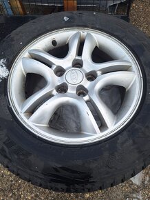 Kia 215/65r16 98V - 2