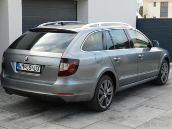 Škoda Superb Combi 2.0 TDI CR Elegance DSG Panorama - 2