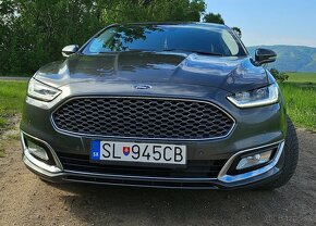 Ford Mondeo 2.0 l HEV Vignale A/T  Rodinné vozidlo , Sedan - 2