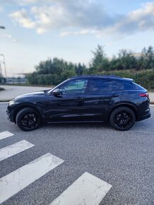 Alfa Romeo Stelvio - 2