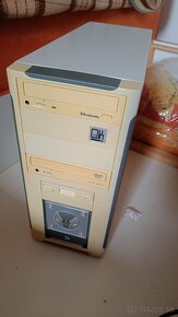 PC - komplet - starý r.v. 2003 - 2