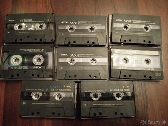 MC a VHS kazety a cassette adapter - 2