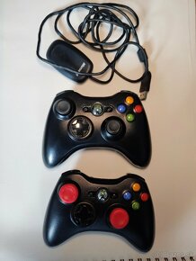 Predám 2 Xbox 360 ovládače s adapterom - 2