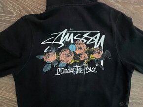 Čierna mikina stussy - 2