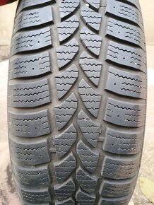 Darujem pneu 205/65 R15 - 2