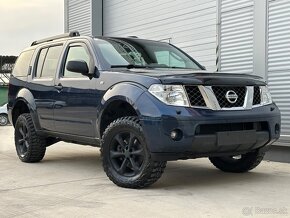 Nissan Pathfinder 2.5 DCi XE 126 kW 2005 7 miest - 2