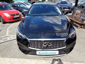 Infiniti   Q30 1.5 - 2