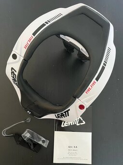 Nový chránič krku Leatt Neckbrace GPX 5.5 - 2