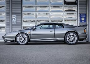 Lotus Esprit V8 - 2