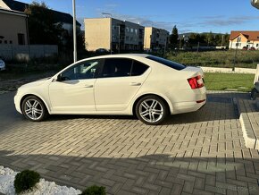 Škoda Octavia 2.0 TDI Elegance/Style DSG - 2