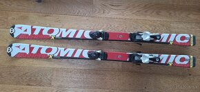 Predám set Lyže Atomic 130 cm a lyžiarky Rossignol 38,5 - 2