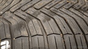 Predám 2ks jazdené celoročné 225/60r18-104W Michelin - 2