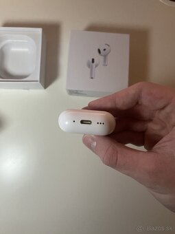 Apple AirPods Gen 4 ANC - 2