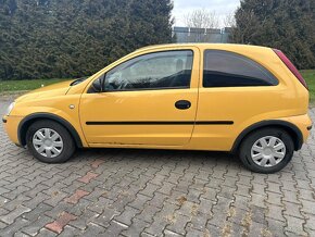 Opel Corsa 1.0 12V Essentia - 2