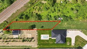 Nové Mesto nad Váhom – 800 m2 STAVEBNÝ POZEMOK - 2