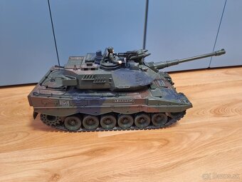 RC Leopard 2 tank - 2