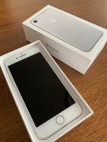 iPhone 7 silver 128 GB - 2