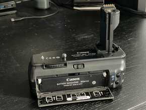 Predam canon battery grip BG-E2N a prislusenstvo - 2