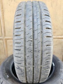 Predám 4-letné pneumatiky Continental EcoContact 165/60 R15 - 2