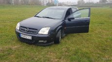 Opel Signum 2,2 direct na suciastky - 2