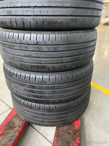 Predám pneu Continental 205/60 R16 - 2