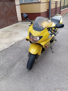 Honda CBR 600 f4 - 2