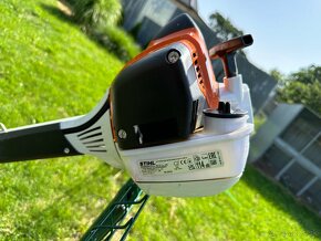 Krovinorez STIHL FS411C - 2