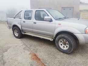 Nissan Navara - 2