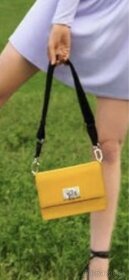 Dámska kabelka Furla žltej farby - 2