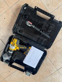 DeWALT DCD999NT Aku príklepová vŕtačka XR - 2