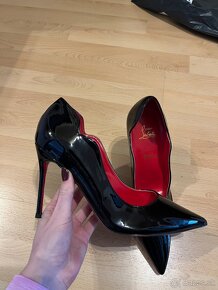 Louboutin lodicky - 2