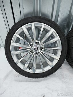 Letní alu kola Trinity 19" Škoda Superb 235/40 R19 - 2