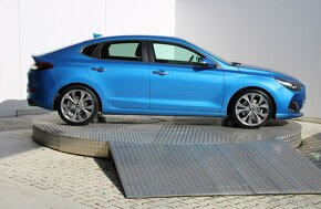 HYUNDAI i30 Fastback Style 1,4 T-GDi 103 kW A/T - 2