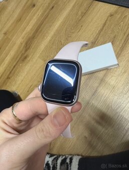 Apple watch series 9 41mm rose gold - 2