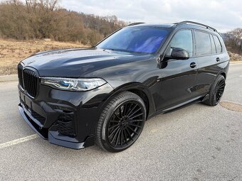 BMW X7 M50i BLACK INDIVIDUAL Plná výbava - 2