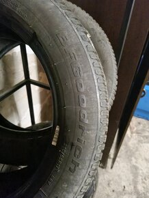 Predam zimne pneu 215/55 R17 - 2