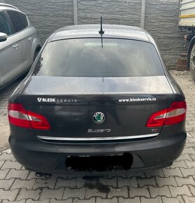 Predám Škoda SuperB 2.0 diesel 125 kwt na súčiastky. - 2