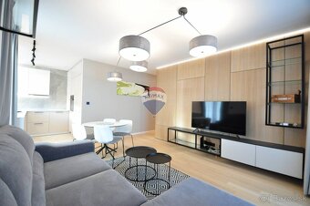 PREDAJ, DE LUXE 2-izbový byt, 62 m2, Svit, Ul. Štúrova, - 2