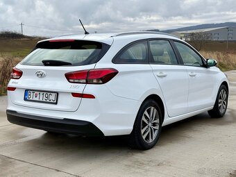 Hyundai i30 CW Kombi 1.6 CRDi 115 Comfort - 2