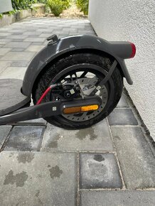 Xiaomi Electric Scooter 4 - 2