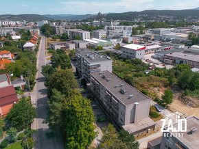 Tehlový 3i byt s balkónom a loggiou garáž, Kožušnícka ul. TN - 2